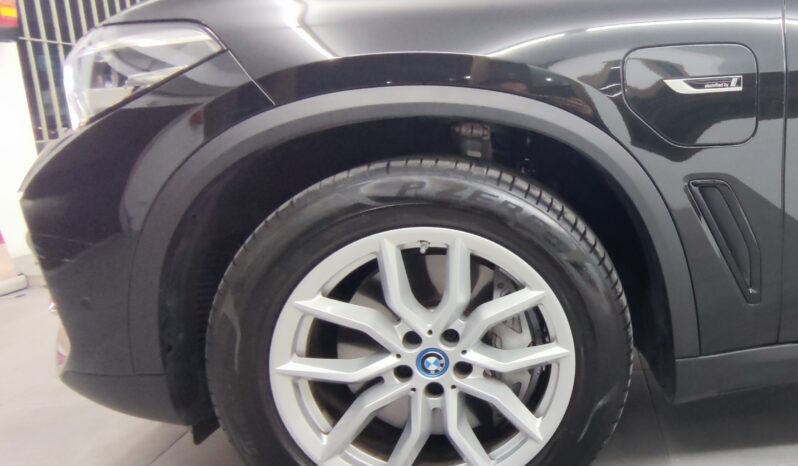 BMW X5 xDrive45e lleno
